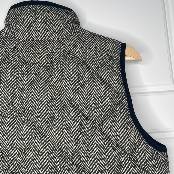 J Crew Factory Excursion Herringbone Vest - Small - Picture 7 of 10
